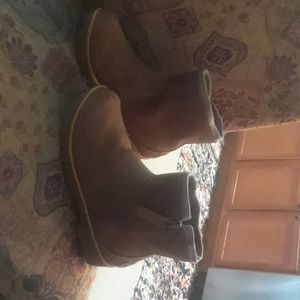 Sorel suede waterproof booties